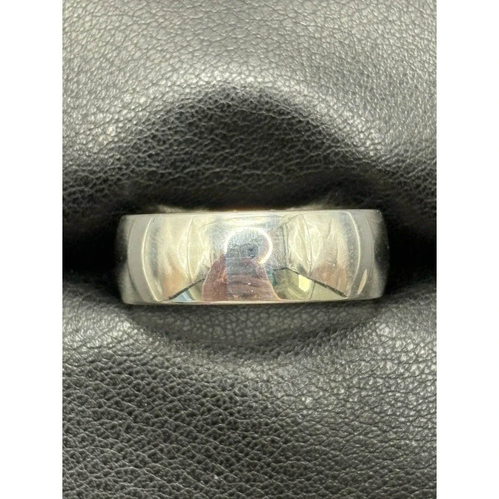 New Condition Sterling Silver Comfort Fit Band 8MM Size 12 8 Grams F9